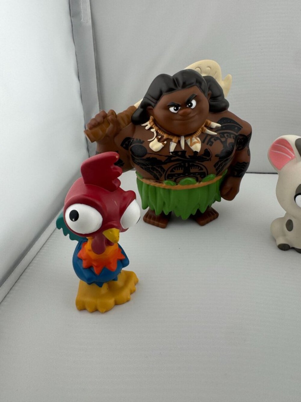 Disney Moana 4-Piece Vinyl Figurine Set Maui Pua HeiHei Collectibles - Picture 2 of 9